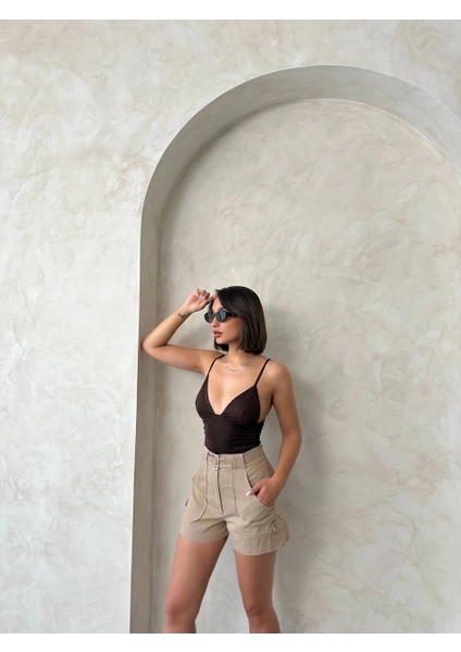Kemer Detaylı Gabardin Şort Bej S25289 modelleri