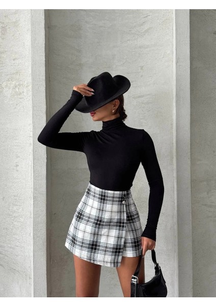 Iki Düğmeli Şort Ch Kumaş Etek Ekoseli Siyahbeyaz H26414 modelleri