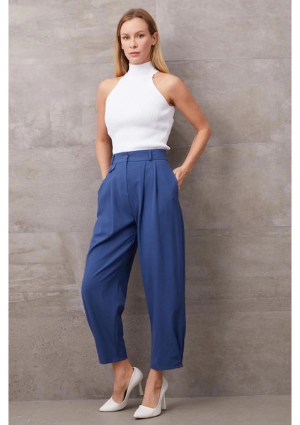 Paçası Düğmeli Yüksek Bel Pantolon fırsatları