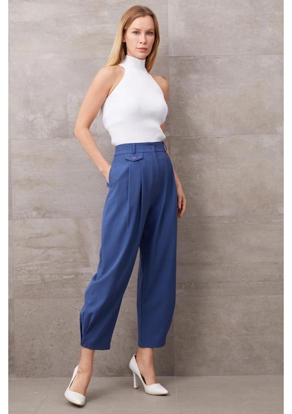 Paçası Düğmeli Yüksek Bel Pantolon indirimleri
