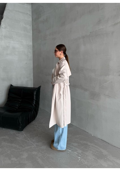Krem Dökümlü Uzun Trençkot