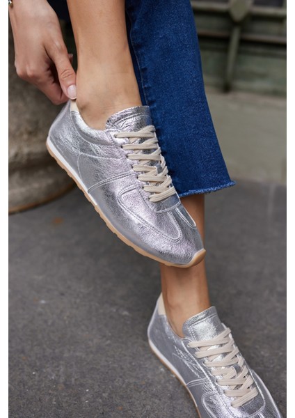 Tores Kadın Kahverengi Gercek Suet Bagcıklı Sneaker indirimleri