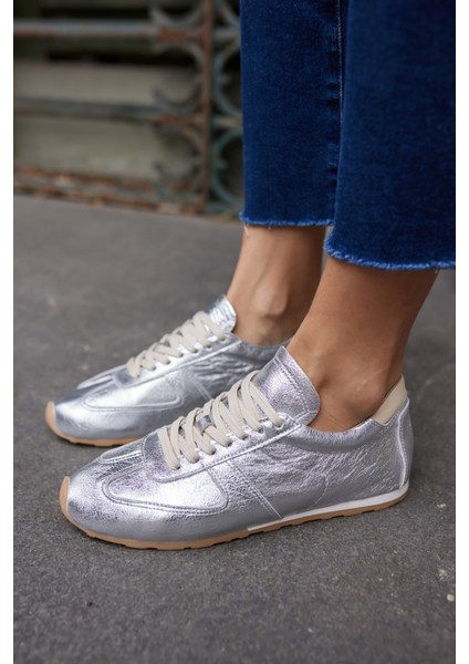 Tores Kadın Kahverengi Gercek Suet Bagcıklı Sneaker