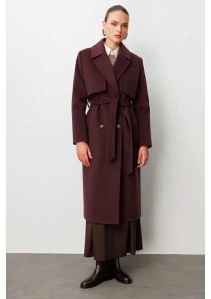 Yünlü Kaşe Dokulu Mürdüm Rengi Uzun Trençkot Kaban