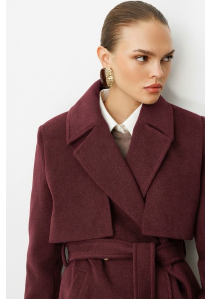 Yünlü Kaşe Dokulu Mürdüm Rengi Uzun Trençkot Kaban fiyatları