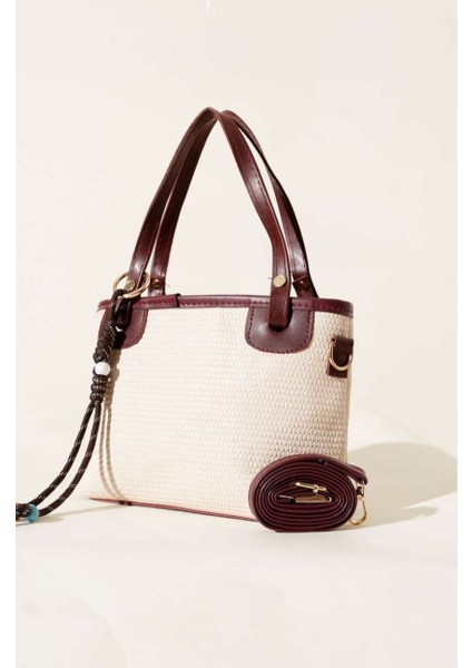 Hasır Dokulu Charm Hediyeli Kadın Omuz Çantası