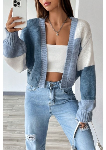 Düşük Omuzlu Yumuşak Dokulu Salaş Triko Hırka indirimleri