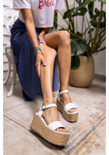 Join Kadin Beyaz Espadrıl Ip Sargılı Feta Sandalet fiyatları