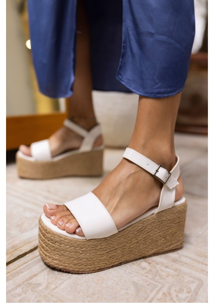Join Kadin Beyaz Espadrıl Ip Sargılı Feta Sandalet
