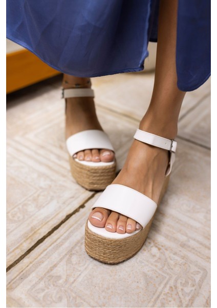 Join Kadin Beyaz Espadrıl Ip Sargılı Feta Sandalet