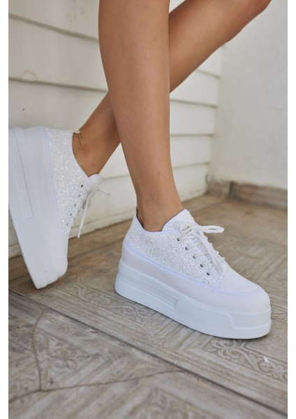 Vardy Kadın Beyaz Pullu Bagcıklı Dolgu Topuklu Gelın ve Gunluk Kullanım Uygun