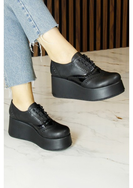 Beira Siyah Vegan Yuvarlak Burun Bağcıklı Dolgu Topuklu Günlük Ayakkabı