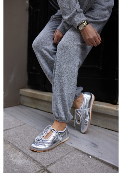 Names Kadin Altın Bagcıklı Sneaker fiyatları