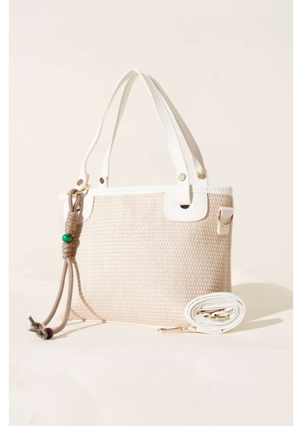 Hasır Dokulu Charm Hediyeli Kadın Omuz Çantasında