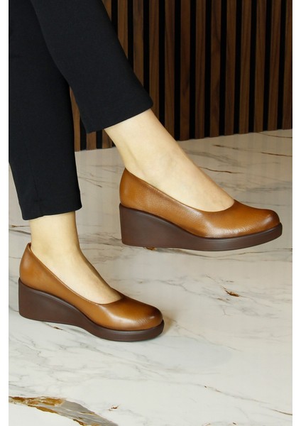 Mabel Taba Hakiki Dana Derisi Yuvarlak Burun Dolgu Topuklu Günlük Ayakkabı