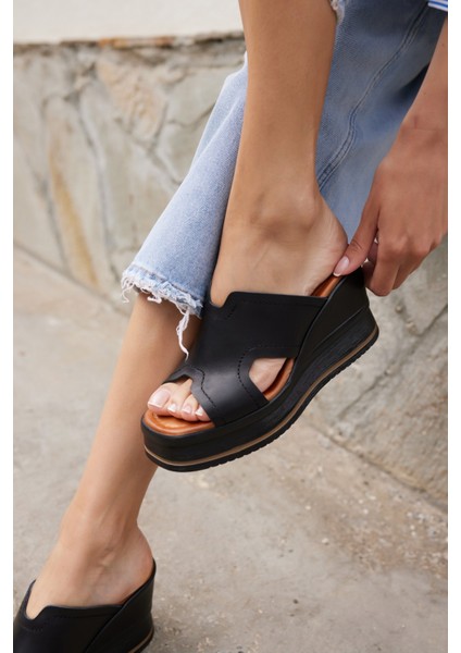 Evelın Kadın Sıyah Gercek Derı Dolgu Taban Terlıj