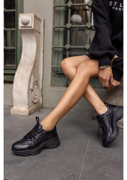 Barry Kadın Siyah Kapıtone Detay Gercek Deri Sneaker