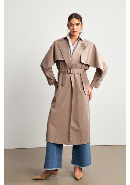 Bej Kemerli Ceket Yaka Uzun Kollu Cepli Uzun Trençkot