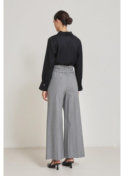 Gri Asimetrik Detaylı Geniş Paça Pantolon