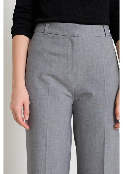 Gri Tam Kalıp Rahat Kesim Pantolon indirimleri