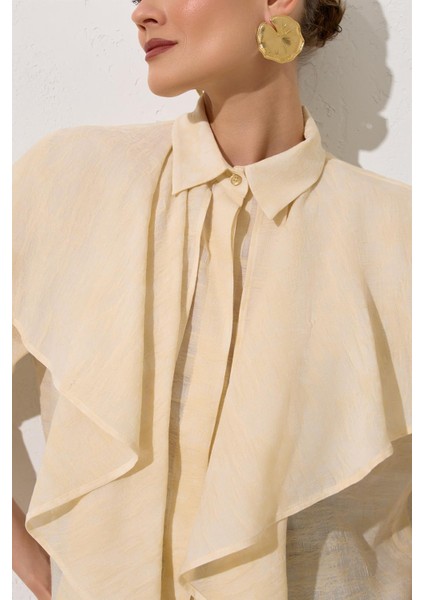 Krem Dökümlü Rahat Kesim Uzun Kollu Gömlek