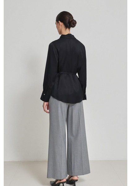 Siyah Belden Kemerli Uzun Kollu Gömlek