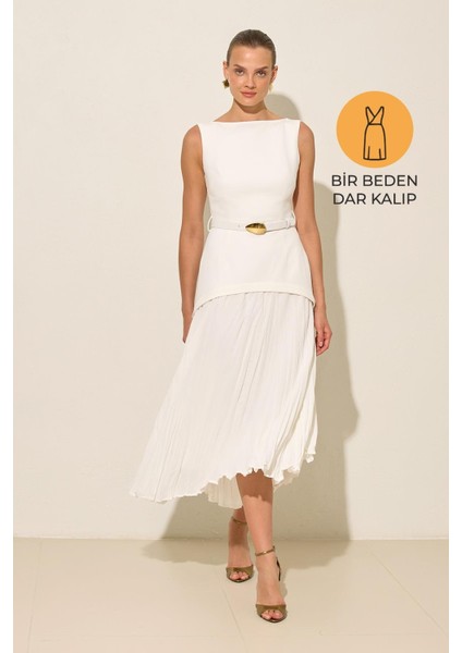 Ekru Kolsuz Belden Kemerli Dar Kalıp Kayık Yaka Elbise