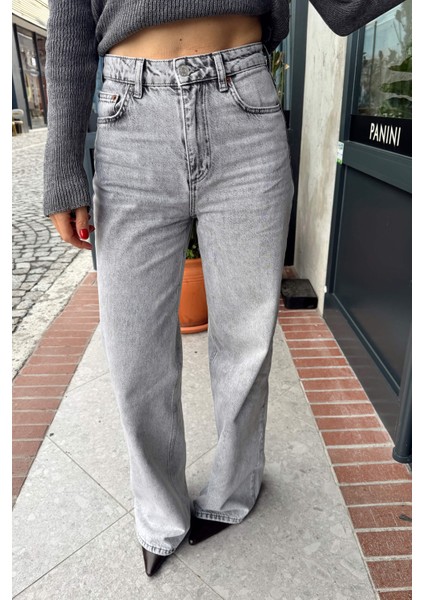 Gri Yıkama Yüksek Bel Geniş Paça Jean fırsatları