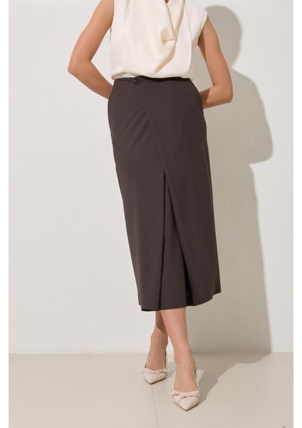 Acı-Kahve Düğme Detaylı Asimetrik Midi Boy Etek