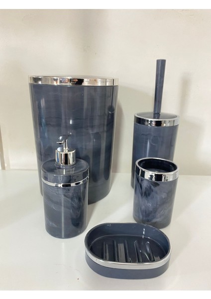 Akrilik Yuvarlak Banyo Seti 5’li – Antrasit Gri Mermer Desen, Gümüş Kromaj