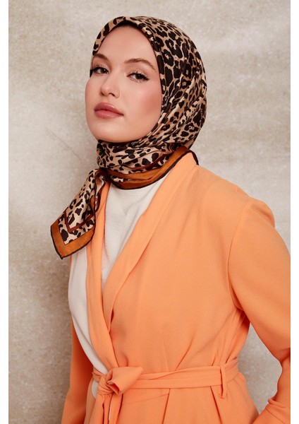 Camel Leopar Desen Twill Ipek Eşarp modelleri