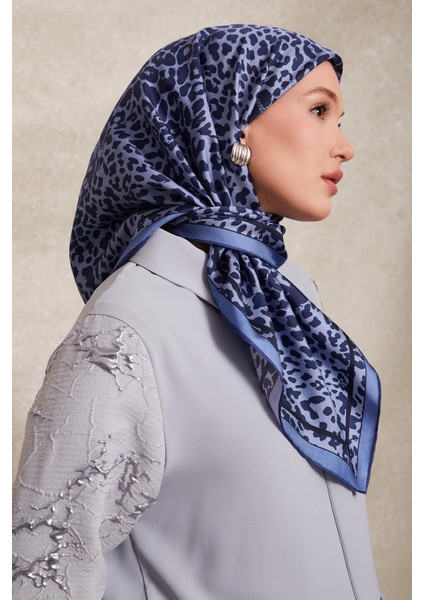 Mavi Leopar Desen Twill Ipek Eşarp fiyatları