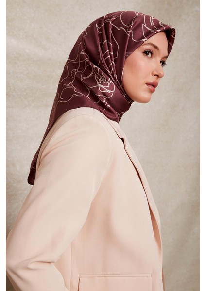 Menekşe Gül Desen Twill Ipek Eşarp fiyatları