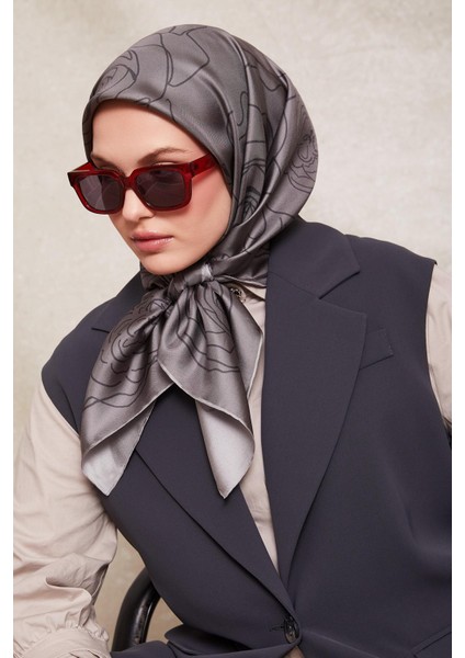 Gri Gül Desen Twill Ipek Eşarp modelleri