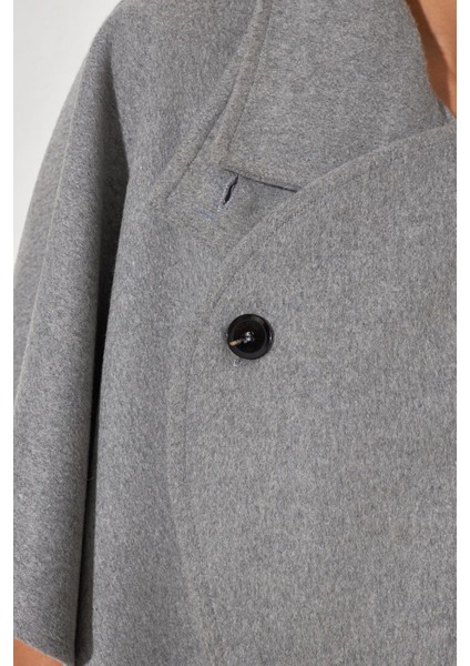 Gri Düğme Detaylı Panço Kaban fırsatları