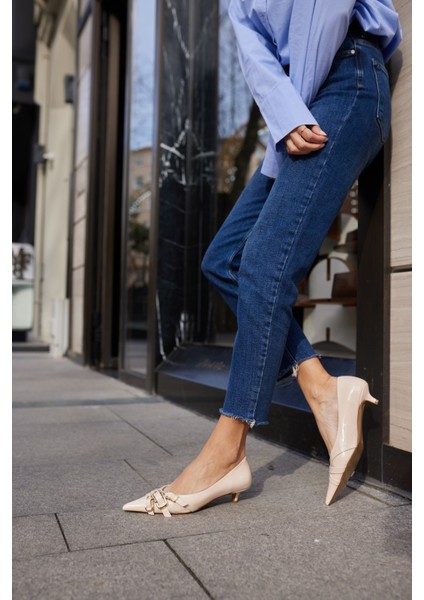 Eleksı Kadin Bej Rugan Mini Topuklu Ayakkabi fiyatları