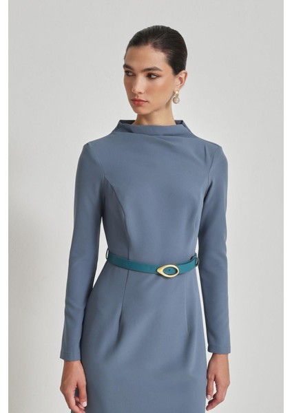 Kuvars Belden Kemer Detaylı Tam Kalıp Elbise modelleri