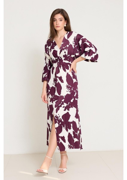 Ekru-Bordo Yaka Detaylı Rahat Kesim Desenli Elbise