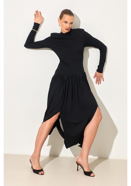 Siyah Uzun Kollu Bel ve Etek Detaylı Midi Boy Elbise