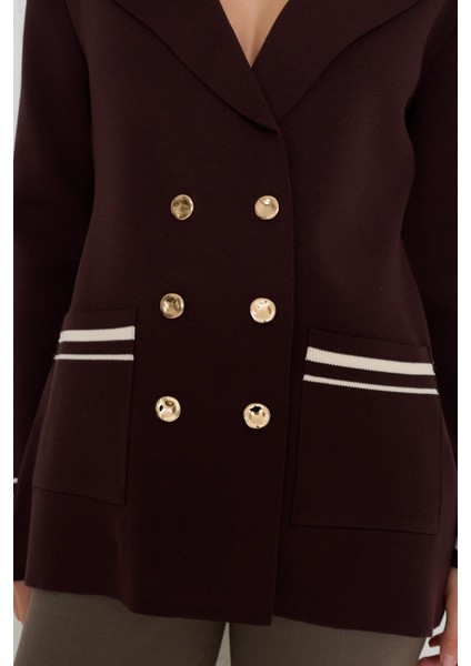 Kahverengi Düğme ve Çizgi Detaylı Triko Ceket fırsatları