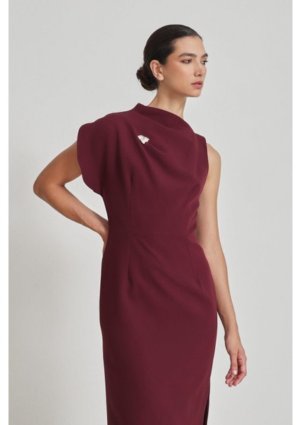 Bordo Tek Omuz Detaylı Tam Kalıp Uzun Elbise fiyatları