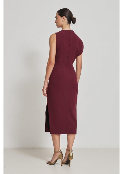 Bordo Tek Omuz Detaylı Tam Kalıp Uzun Elbise indirimleri