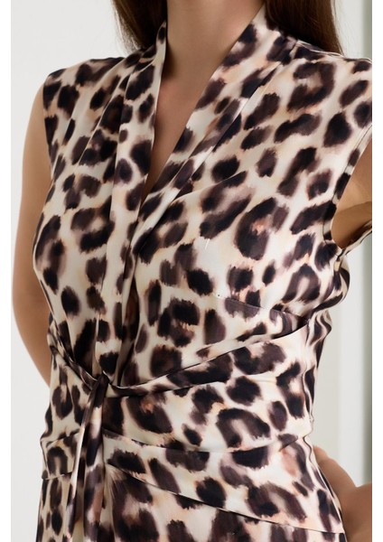 Krem - Acı Kahve Kolsuz Yaka ve Bel Detaylı Leopar Desenli Midi Boy Elbise fırsatları