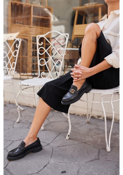 Castilo Kadın Siyah Gercek Deri Ithal Toka Loafer Ayakkabi