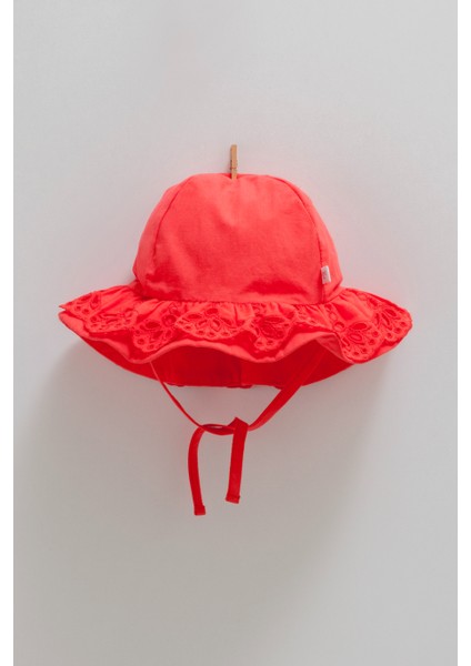 Fistolu Şapka Nar Çiçeği