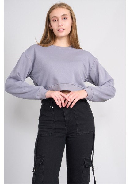 K26 24K100-1 Boyalı Grı Kadın O Yaka 3 Ip Sardonsuz Crop Sweat fiyatları