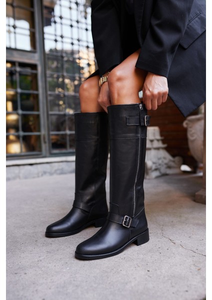 Tobias Kadın Siyah Gercek Deri Fermuar Detaylı Çizme modelleri