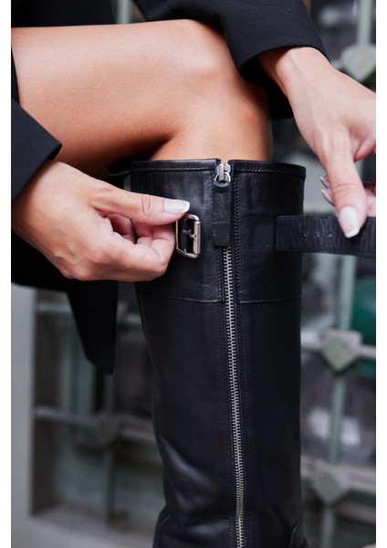 Tobias Kadın Siyah Gercek Deri Fermuar Detaylı Çizme