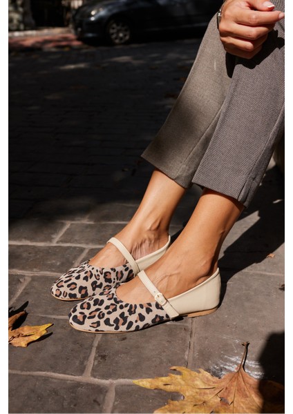 Rivas Kadın Siyah Leopar Detayli Deri Babet