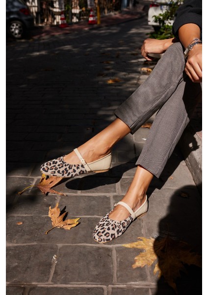 Rivas Kadın Siyah Leopar Detayli Deri Babet modelleri